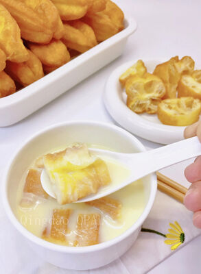 Bevroren Chinese deegstokjes. Bevroren Youtiao. BRC & HALAL gecertificeerd. EU-standaard.